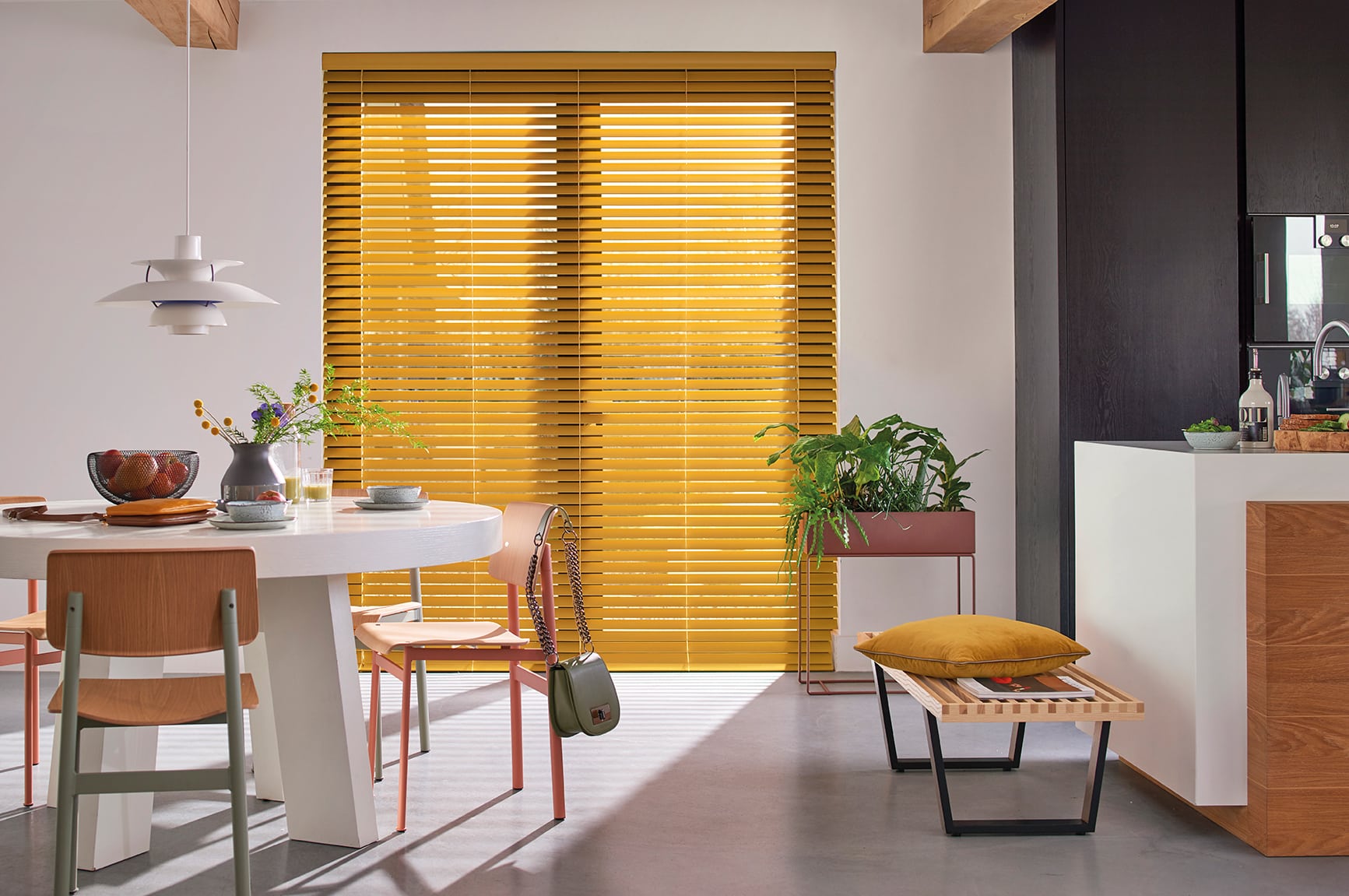Hunter douglas